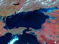 Space photo of the Azov Sea (http://scanex.ss.msu.ru)